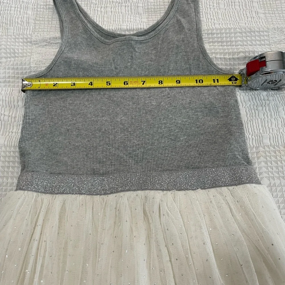 Girls 👗 GAP Gray and White Fit and Flare Dress Sleeveless Scoop Neck, size 10